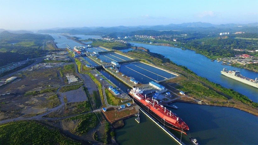 Panama Kanali Yillik Tonajda 521 Milyon Ton ile Rekor Kirdi