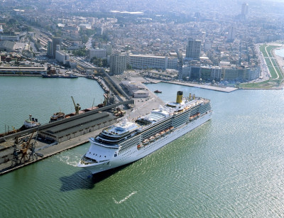 Izmir Port 1.jpg